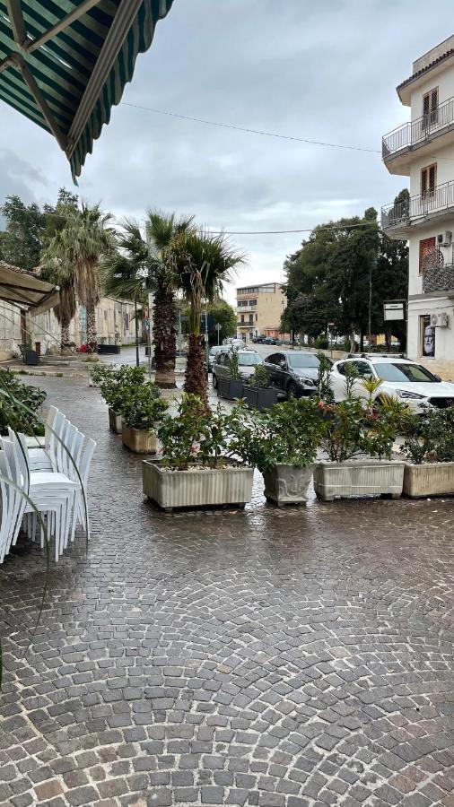 Villa Casa Vacanze Antico Cortile Delle Palme à Villagrazia Di Carini Extérieur photo
